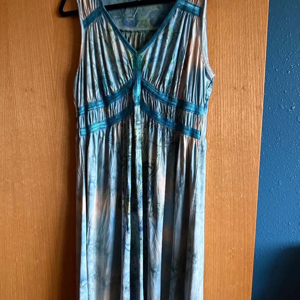One World MIDI Dress - Large